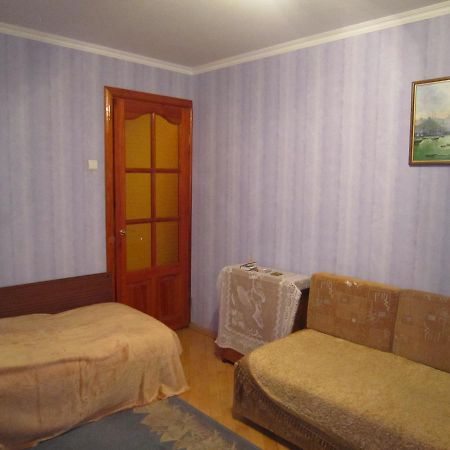 Apartment On Sovetskoy Konstitutsii 15 Brest Bagian luar foto