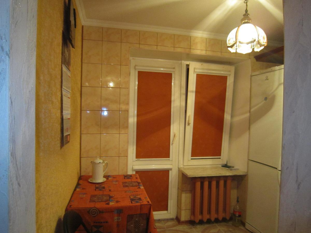 Apartment On Sovetskoy Konstitutsii 15 Brest Bagian luar foto